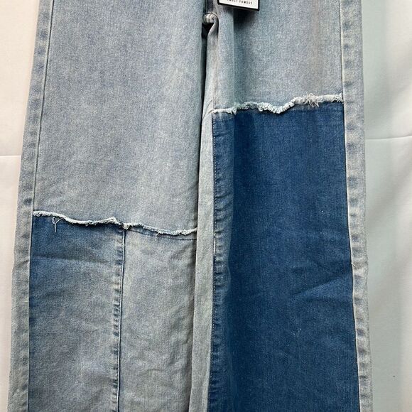 Almost Famous Super High rise wide leg light wash jeans size 0 NWT - Picture 3 of 13